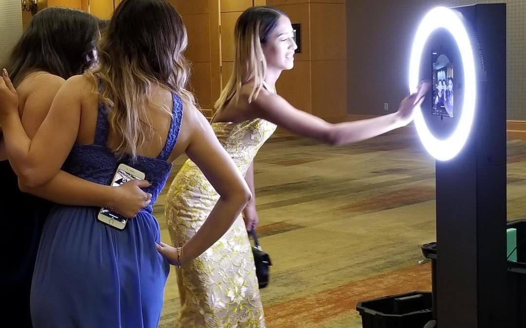 Elevate Events with a Rotating 360 Degree Camera Experience